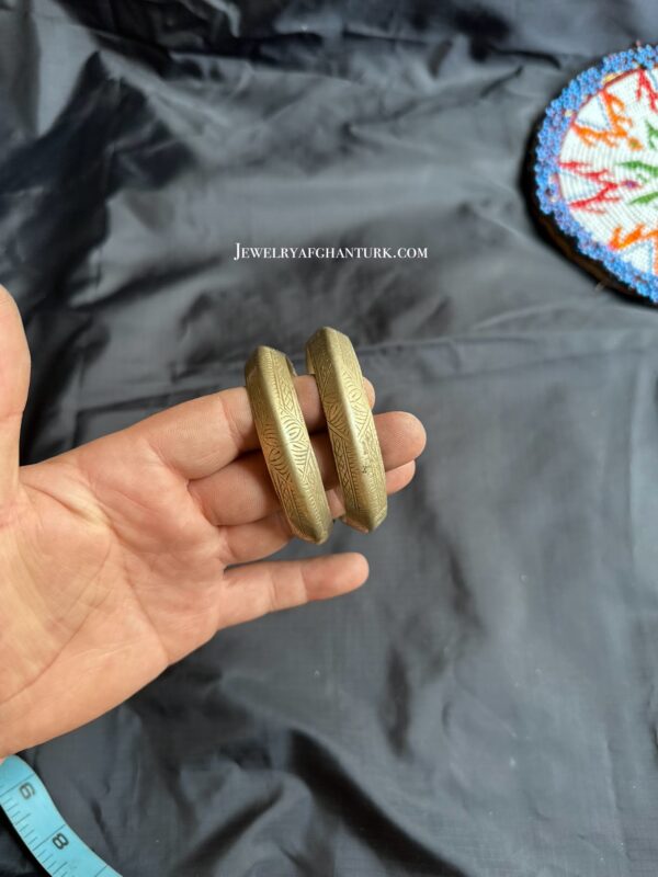 Vintage hand cuff - Image 2