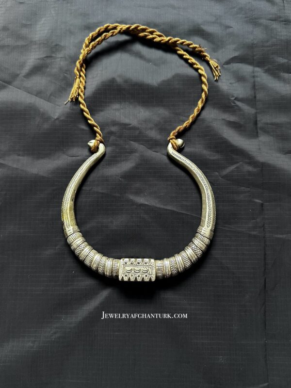 Vintage Neck-ring Choker - Image 3