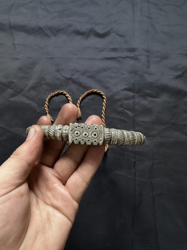 Vintage Neck-ring Choker - Image 4